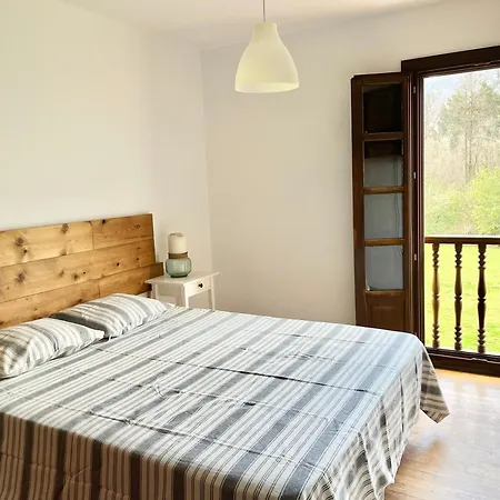 Casa En Prau Riu Parres de Llanes