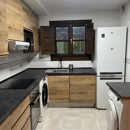 Casa En Prau Riu Nyaraló