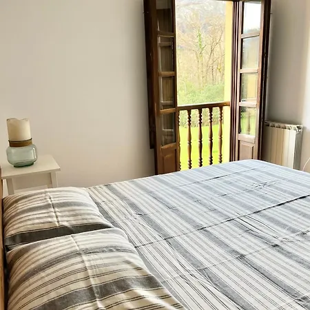 Casa En Prau Riu Nyaraló Parres de Llanes